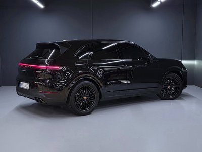 PORSCHE CAYENNE - 5