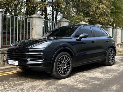PORSCHE CAYENNE - 1