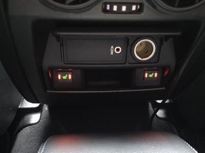 2013 LAND Rover DISCOVERY — миниатюра 18
