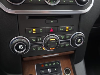 2013 LAND Rover DISCOVERY — миниатюра 16