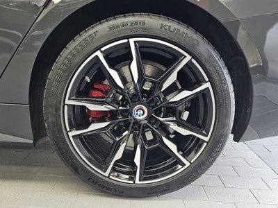 BMW I4 - 8