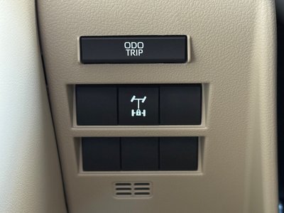 TOYOTA LAND CRUISER 300 - 7