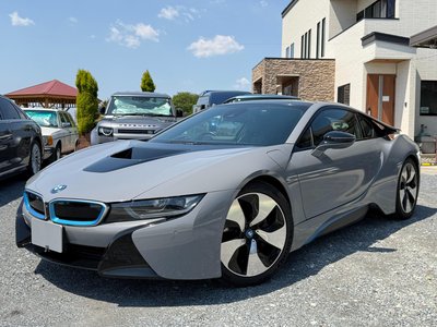 BMW I8 - 1