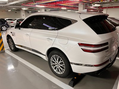 GENESIS GV80 - 4