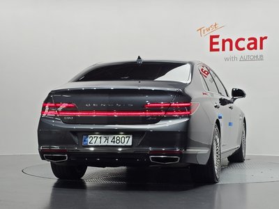 صورة 3 لـ 2020 Genesis G90
