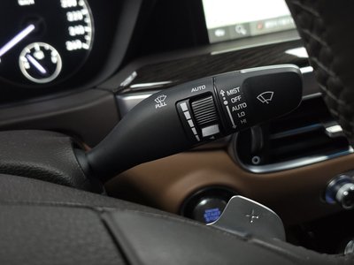 صورة مصغرة 36 لـ 2020 Genesis G90