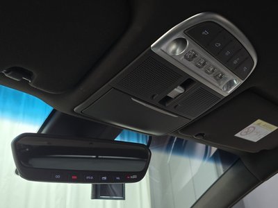 صورة مصغرة 28 لـ 2020 Genesis G90