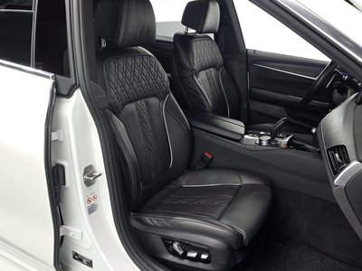 BMW 6 SERIES GT - 10