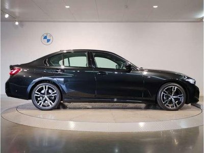 صورة 8 لـ 2025 BMW 3 SERIES