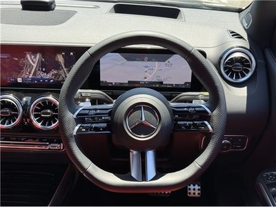 صورة 7 لـ 2023 Mercedes-BENZ GLA