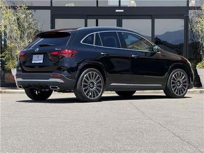 صورة 3 لـ 2023 Mercedes-BENZ GLA