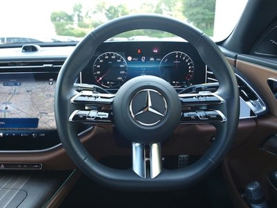 2025 Mercedes-BENZ E-CLASS — миниатюра 19