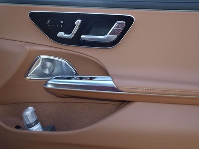 2025 Mercedes-BENZ E-CLASS — миниатюра 13