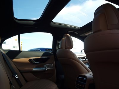 2025 Mercedes-BENZ E-CLASS — миниатюра 30