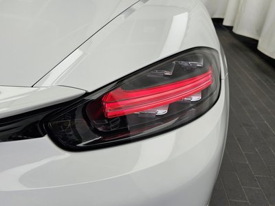 صورة 10 لـ 2019 Porsche 718