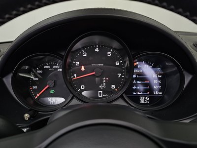 2019 Porsche 718 — миниатюра 11