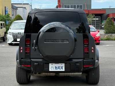 LAND ROVER DEFENDER 110 X DYNAMIC HSE D300 - 4