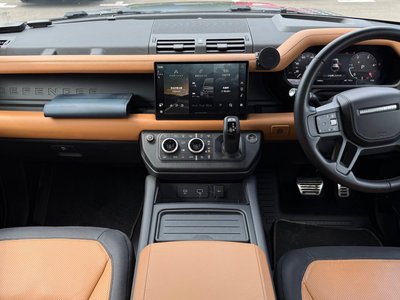 LAND ROVER DEFENDER 110 X DYNAMIC HSE D300 - 5