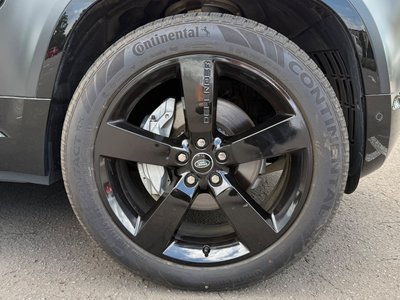 LAND ROVER DEFENDER 110 X DYNAMIC HSE D300 - 8