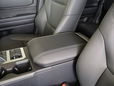 2025 Toyota LAND CRUISER 250 — миниатюра 37