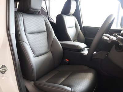 2025 Toyota LAND CRUISER 250 — миниатюра 38