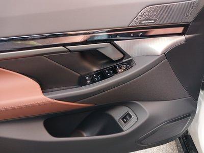 صورة مصغرة 16 لـ 2026 BMW 5 SERIES
