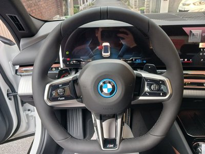 صورة 8 لـ 2026 BMW 5 SERIES