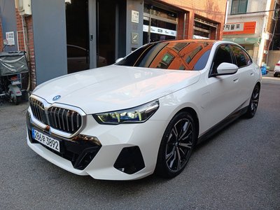 صورة 5 لـ 2026 BMW 5 SERIES