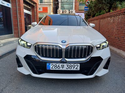 صورة 1 لـ 2026 BMW 5 SERIES