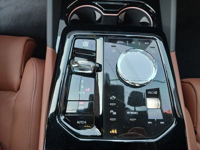 صورة مصغرة 13 لـ 2026 BMW 5 SERIES