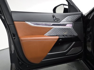 2025 BMW 7 SERIES thumbnail 14