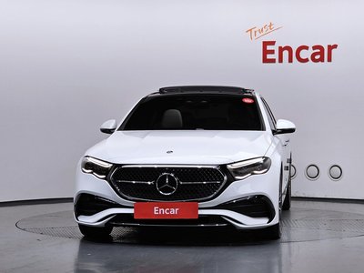 MERCEDES-BENZ E-CLASS - 2
