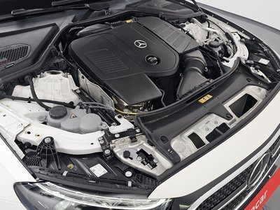 MERCEDES-BENZ E-CLASS - 7