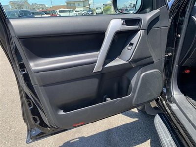 صورة مصغرة 37 لـ 2023 Toyota LAND CRUISER PRADO