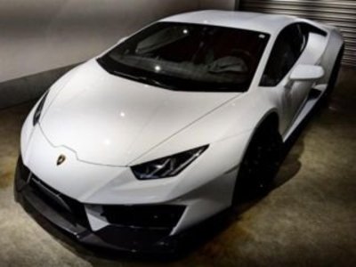LAMBORGHINI HURACAN - 1