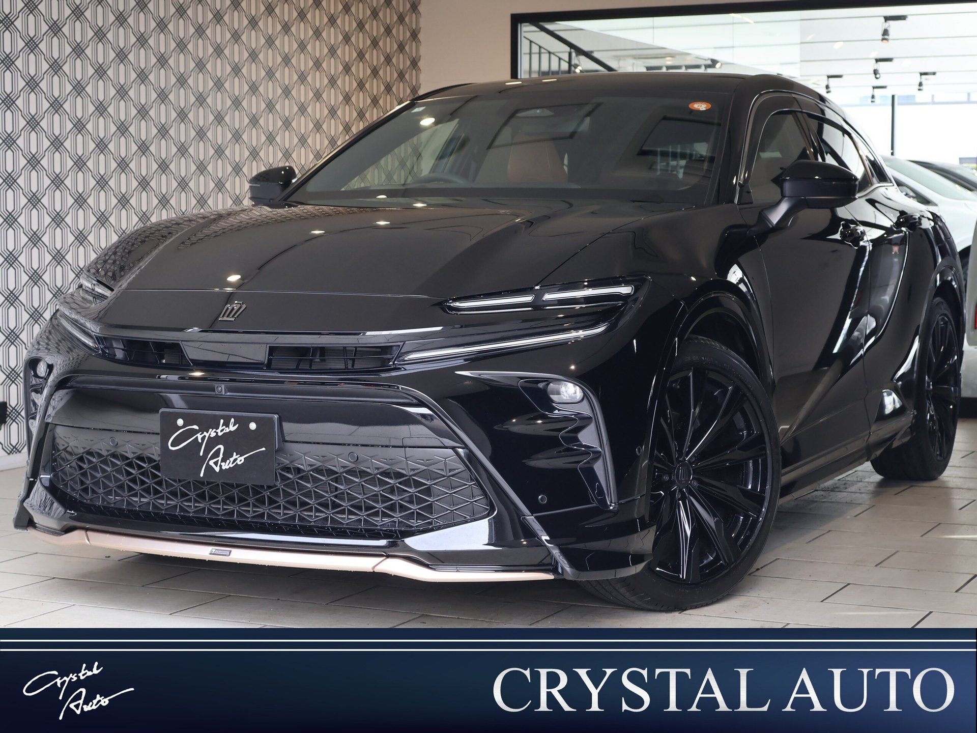 TOYOTA CROWN SPORT - View 1