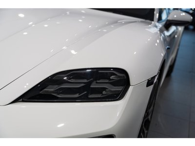 صورة مصغرة 15 لـ 2025 Porsche TAYCAN