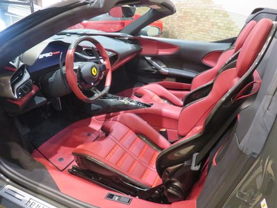 FERRARI SF90 SPIDER - 9