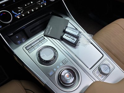 GENESIS GV80 - 9