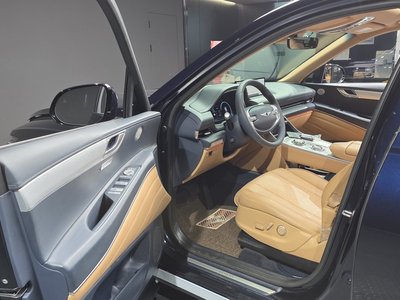 2023 Genesis GV80 — миниатюра 11