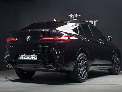 صورة 3 لـ 2024 BMW X4