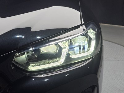 صورة 9 لـ 2024 BMW X4