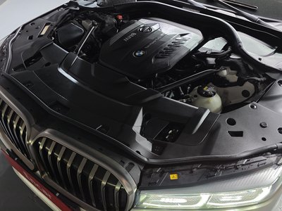 BMW 7 SERIES - 7
