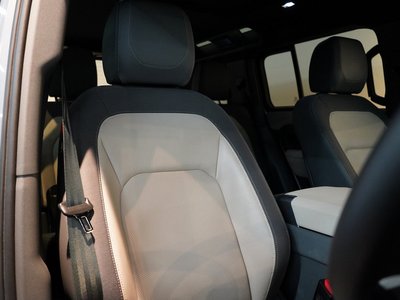 2023 LAND Rover DEFENDER — миниатюра 40