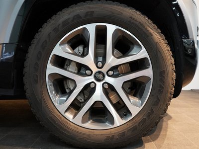 LAND ROVER DEFENDER - 4