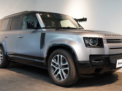 LAND ROVER DEFENDER - 1