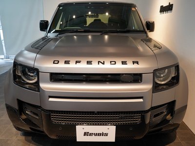 LAND ROVER DEFENDER - 9