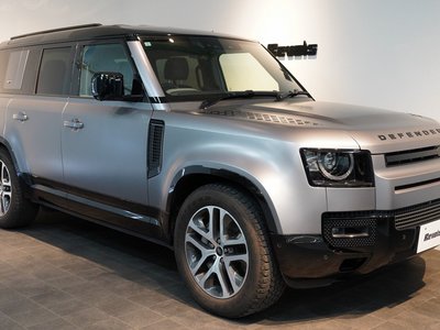 LAND ROVER DEFENDER - 6