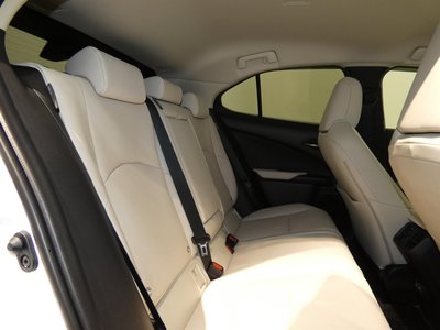 2024 Lexus UX 缩略图 37