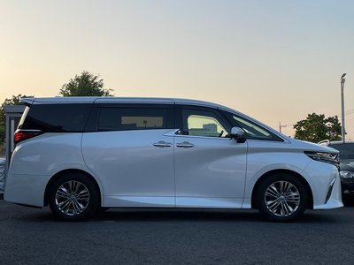 TOYOTA ALPHARD - 4